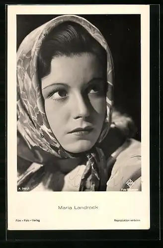 AK Schauspielerin Maria Landrock mit geblümtem Kopftuch