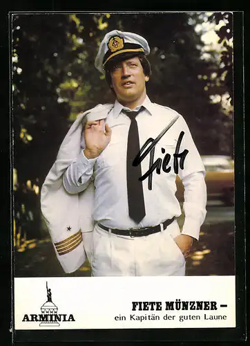 AK Musiker Fiete Münzner in Kapitänsuniform