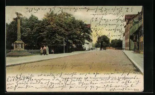 AK Uelzen, Veersser Strasse mit Kriegerdenkmal und Amtsgericht