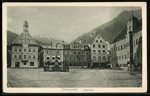 AK Immenstadt, Brunnen am Marktplatz