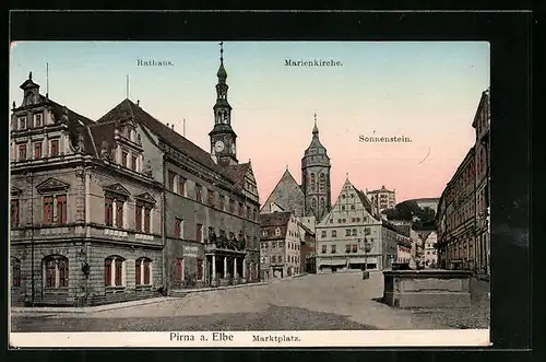 AK Pirna a. Elbe, Marktplatz mit Rathaus, Marienkirche und Sonnenstein