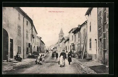 AK Neuves-Maisons, Une Rue