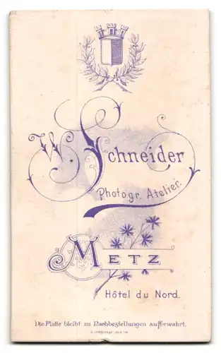Fotografie W. Schneider, Metz, Hôtel du Nord, Soldat des 8. Rgts. in Uniform mit abstehenden Ohren