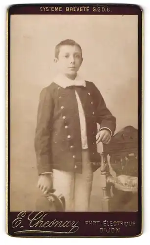 Fotografie E. Chesnay, Dijon, Boulevard Carnot 21, Portrait Junge in Uniform