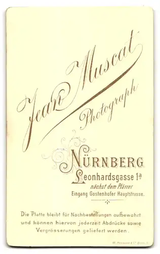 Fotografie Jean Muscat, Nürnberg, Leonhardsgasse 1a, Junger Herr im Anzug mit Fliege