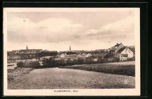 AK Elversberg /Saar, Blick über Felder auf den Ort