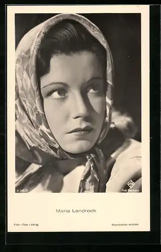 AK Schauspielerin Maria Landrock mit Kopftuch