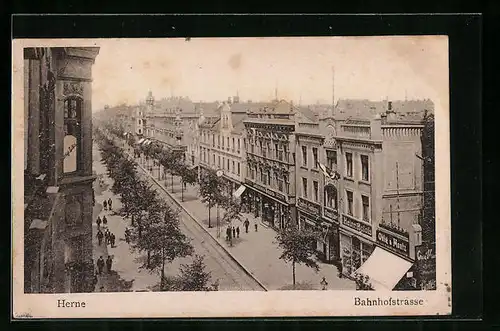 AK Herne, Passanten in der Bahnhofstrasse