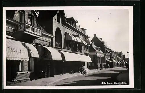 AK Uithuizen, Hoofdstraat