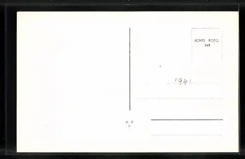 AK Garnwerd, Kerk en School