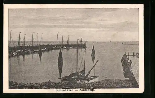 AK Zoutkamp, Buitenhaven