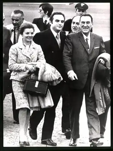 Fotografie unbekannter Fotograf, Ansicht Rom, argenti. Staatspräsident Juan Domingo Perón bei Ankuft am Flughafen, 1972