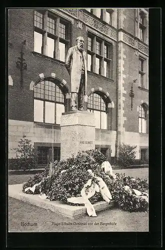 AK Bochum, Hugo-Schultz-Denkmal vor der Bergschule