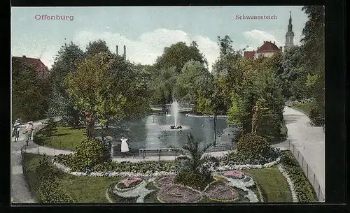 AK Offenburg, Schwanenteich mit Springbrunnen