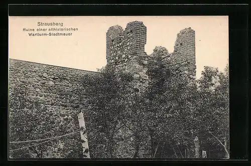 AK Strausberg, Ruine einer althistorischen Wartturm-Stadtmauer