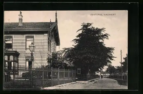 AK Hauwert, Pastorie
