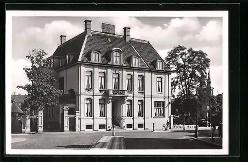 AK Eindhoven, Hotel Royal, Stationsplein