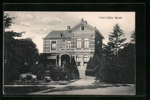 AK Wijk, Pastorij