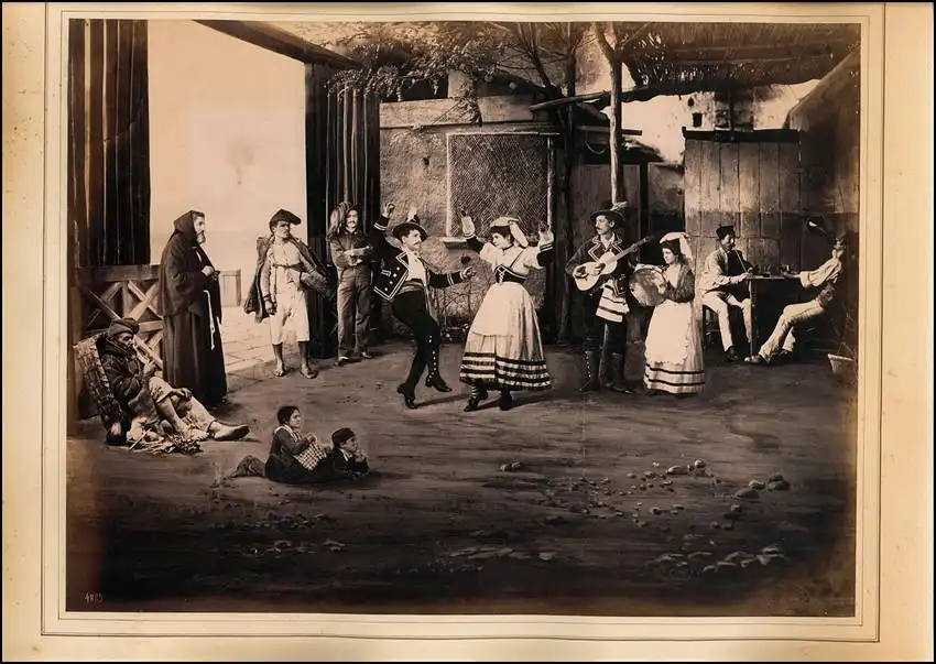 Fotografie Giorgio Sommer, Napoli, Ansicht Capri, Panorama der Bucht mit Fischerbooten am Strand 1