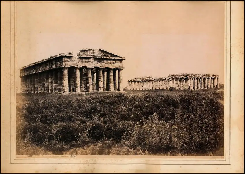Fotografie Giorgio Sommer, Napoli, Ansicht Paestum - Pesto, Basilica, Ruinen der Antike 1