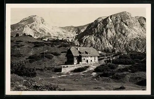 AK Sonnschienhütte am Hochschwab im Sonnenschein