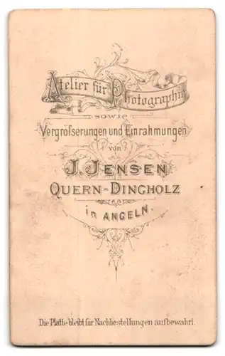 Fotografie J. Jensen, Quern-Dingholz in Angeln, Junger Herr in modischer Kleidung