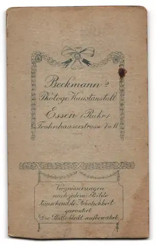 Fotografie Beckmann`s Photogr. Kunstanstalt, Essen, Frohnhauserstrasse 7 u. 11, Frau mit kunstvoller Frisur