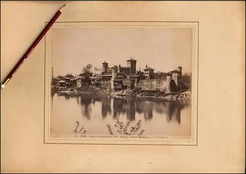 Fotografie Edizioni Brogi, Ansicht Turin-Torino, Esposizione Nazionale del 1884, Villaggio Castello Medioevale D'Andrade