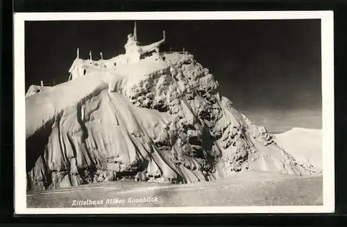 AK Zittelhaushütte, Berghütte auf dem Sonnblick im Schnee