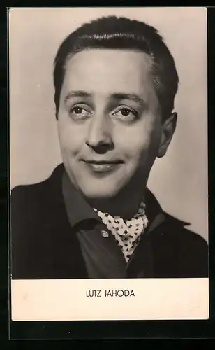 AK Musiker Lutz Jahoda mit Halstuch