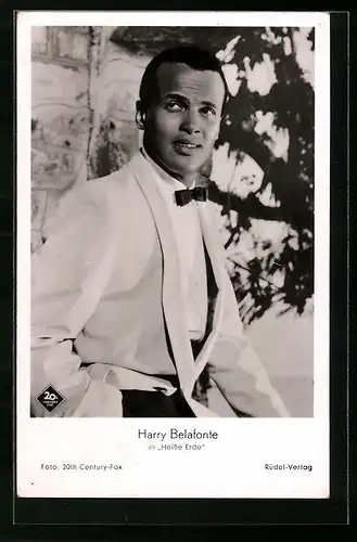AK Musiker Harry Belafonte in Heisse Erde