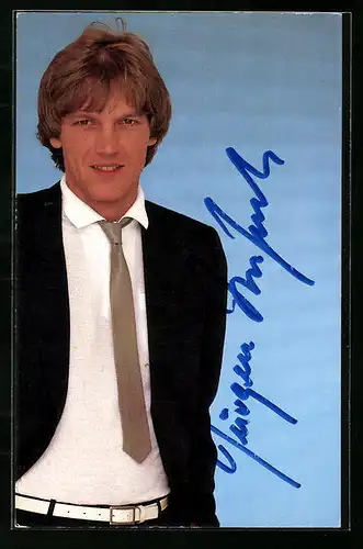 AK Musiker Jürgen Renfordt im Anzug mit Krawatte