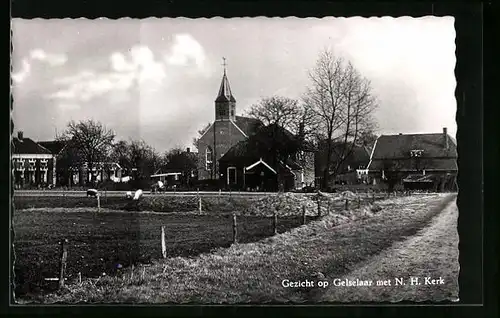 AK Gelselaar, Gezicht op Gelselaar met N. H. Kerk
