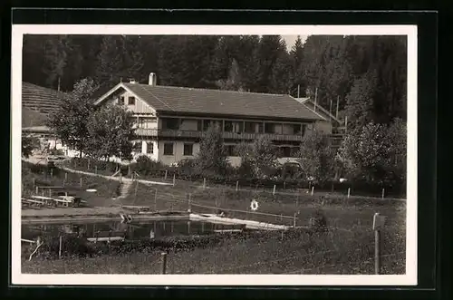AK Oberreute, Hotel-Pension Ihlingshof, Ansicht mit Schwimmbecken
