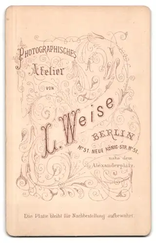 Fotografie L. Weise, Berlin, Neue König-Str. 51, Stattlicher Herr im Anzug mit Vollbart