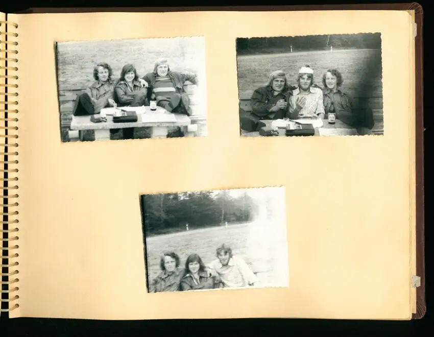 Fotoalbum mit 93 Fotografien, Motorrad-Rennen Brno, Grand Prix der Tschechoslowakei 1975, Yamaha, Harley, Norton, Honda 17