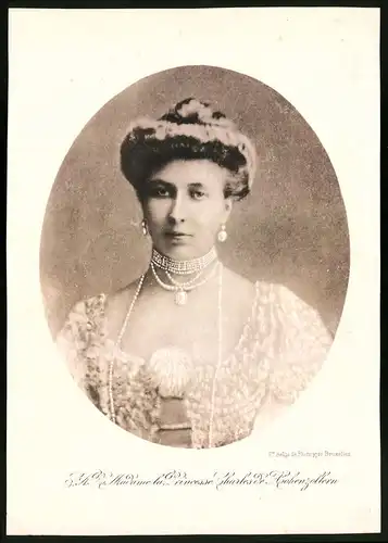 Fotografie-Phototypie Ste. Belge, Bruxelles, Portrait Princess Charles de Hohenzollern mit Perlenkette, 19 x 27cm