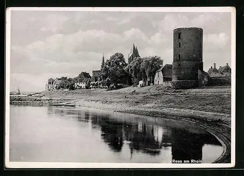 AK Rees /Rhein, Flusspartie mit Turm und Kirche