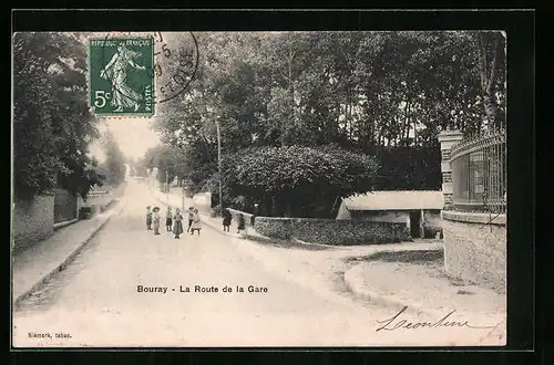 AK Bouray, La Route de la Gare