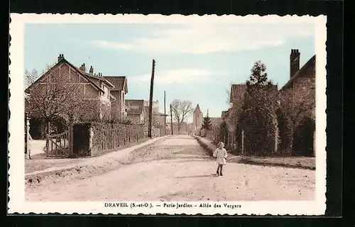 AK Draveil, Paris-Jardins - Allee des Vergers