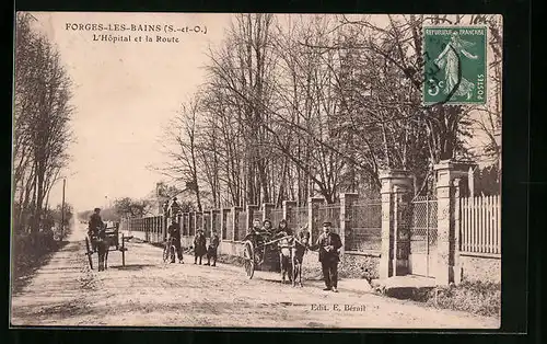 AK Forges-les-Bains, L`Hopital et la Route