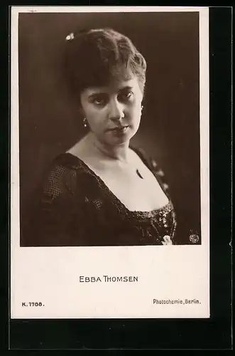 AK Schauspielerin Ebba Thomsen im Kostüm einer Theaterrolle