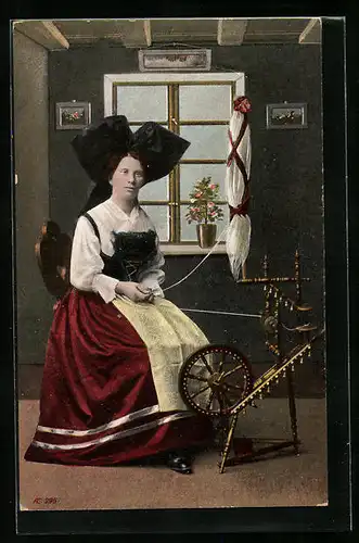 AK Frau in elsass-lothringischer Tracht am Spinnrad