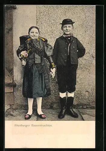 AK Junges Paar in Altenburger Bauerntrachten