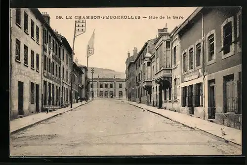 AK Le Chambon-Feugerolles, Rue de la Gare