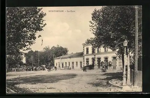 AK Montbrison, La Gare