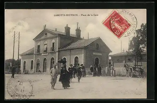 AK Lamotte-Beuvron, Place de la Gare, Bahnhof