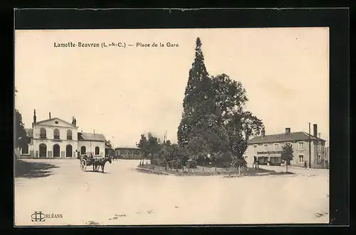 AK Lamotte-Beuvron, Place de la Gare, Bahnhof