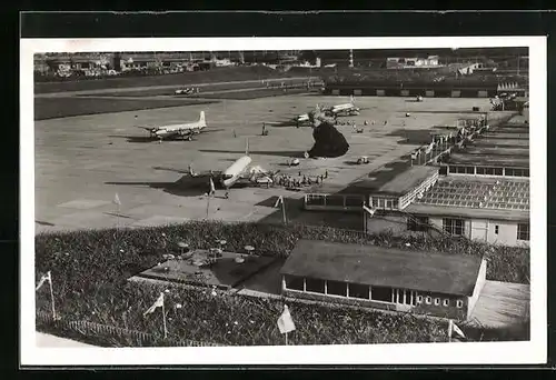 AK Den Haag, Miniatuurstad Madurodam, Flugplatz-Modellbau