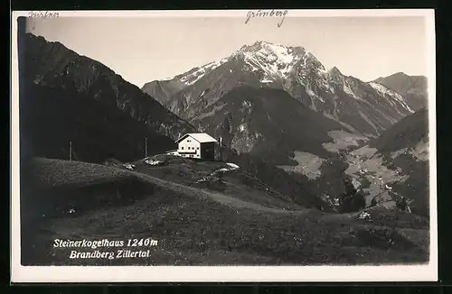 AK Steinerkogelhaus, Berghütte mit Brandberg und Grünberg, Zillertal
